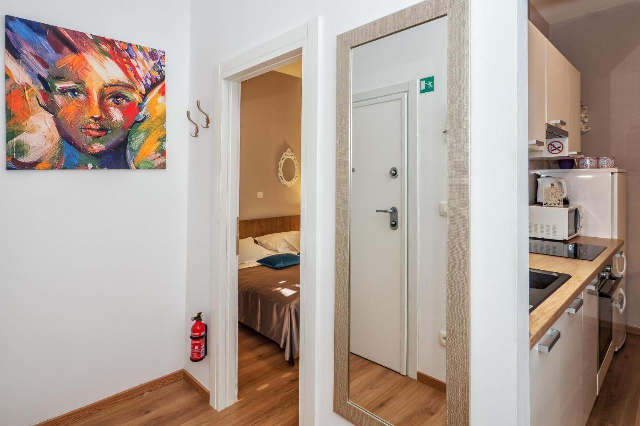 Apartment Queen Teuta In The Heart Of Split Historical Heritage 외부 사진
