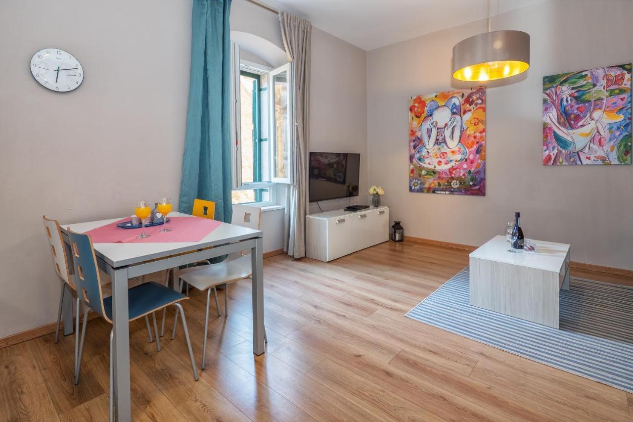 Apartment Queen Teuta In The Heart Of Split Historical Heritage 외부 사진